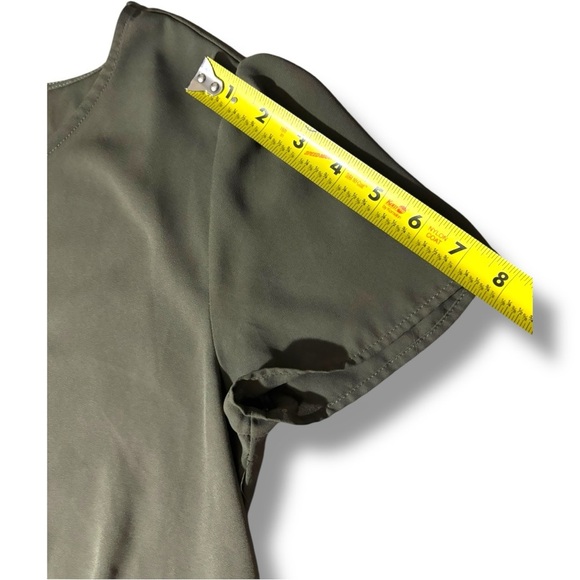 Pink Rose Olive Tie-Front Keyhole Cutout Short Sleeve Shear Crop Crewneck Blouse - Picture 9 of 16